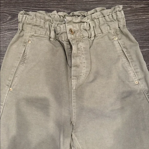 Zara High Rise Boyfriend Jeanz - Picture 2 of 2